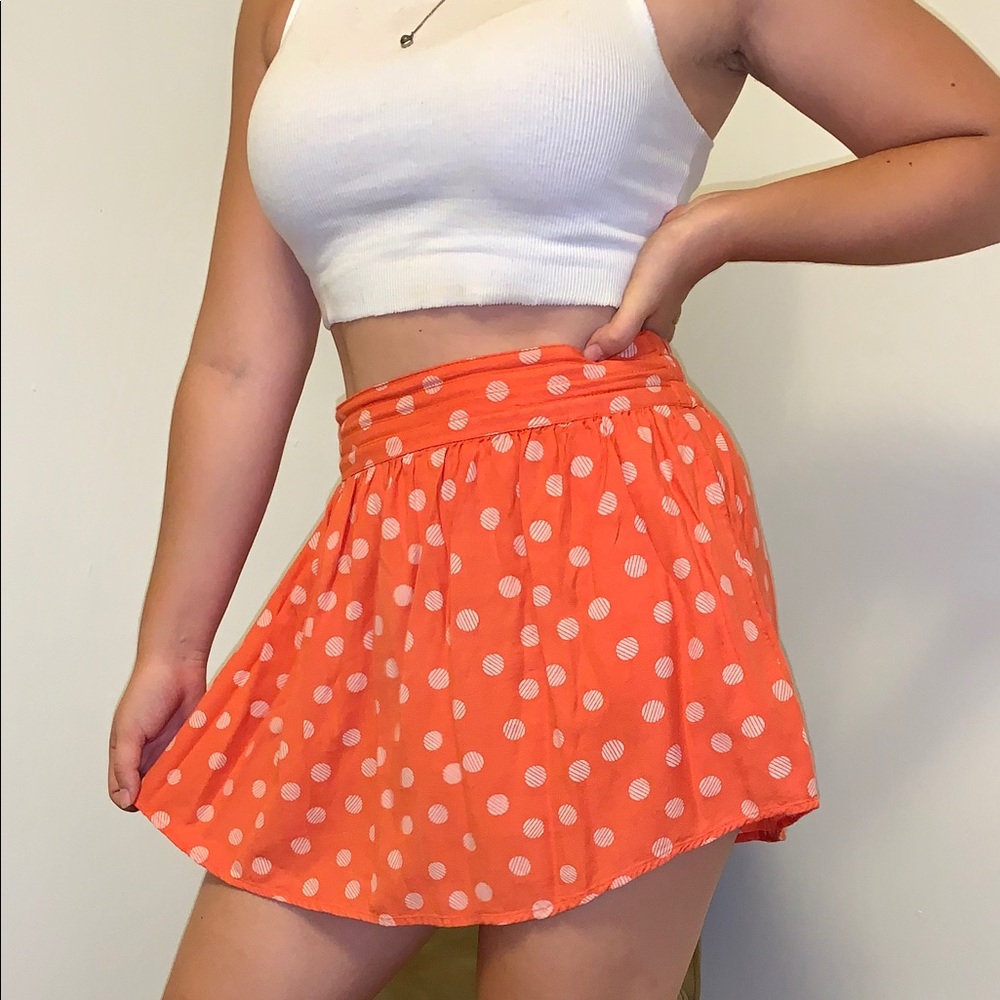 Orange high waisted skirt from Urban Outfitters 💘